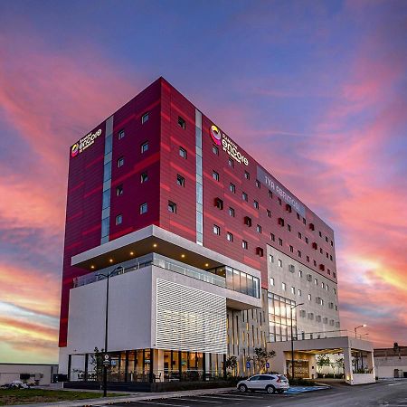 Ramada Encore By Wyndham Guadalajara Aeropuerto Las Pintas Экстерьер фото